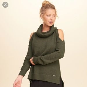 Hollister Turtle-Neck Cold Shoulder Basket Sweater